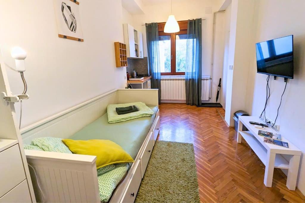 Cozy Ensuite Room In Zagreb Center Экстерьер фото