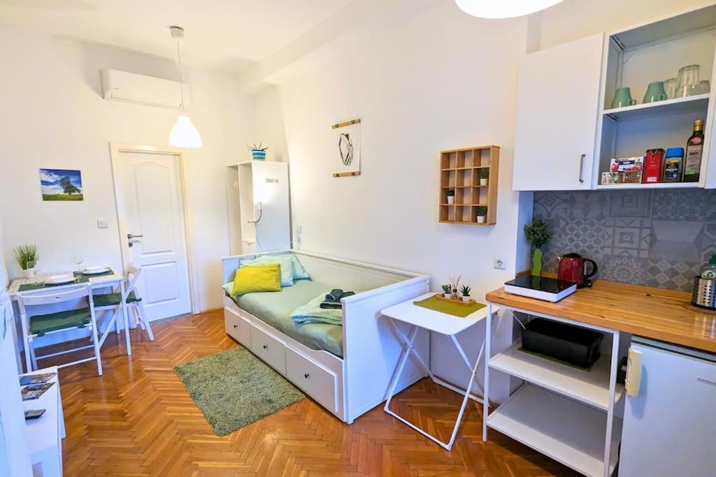 Cozy Ensuite Room In Zagreb Center Экстерьер фото